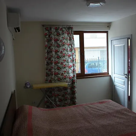 Apartment Lazur Burgas